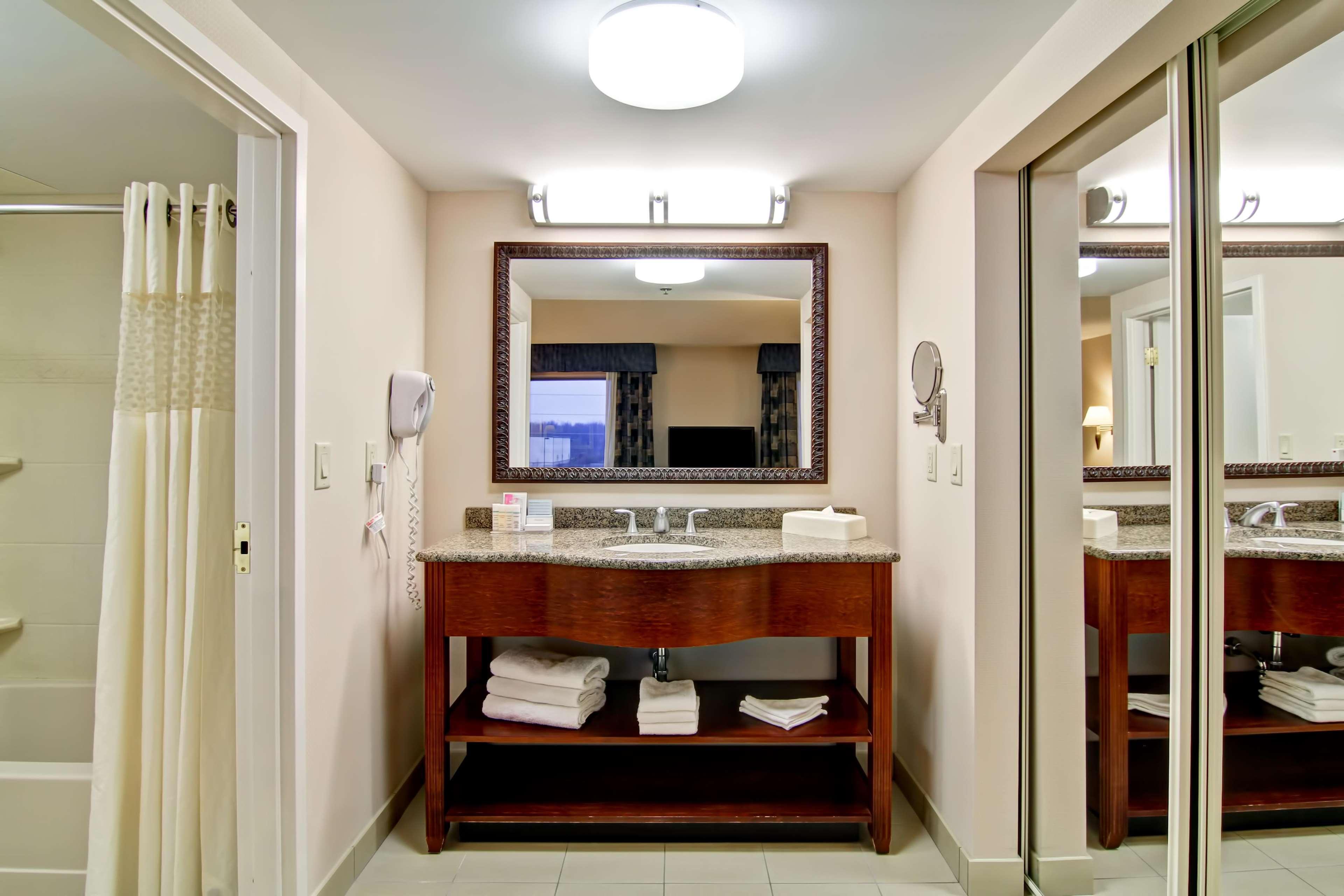 Hampton Inn & Suites Γκελφ Εξωτερικό φωτογραφία