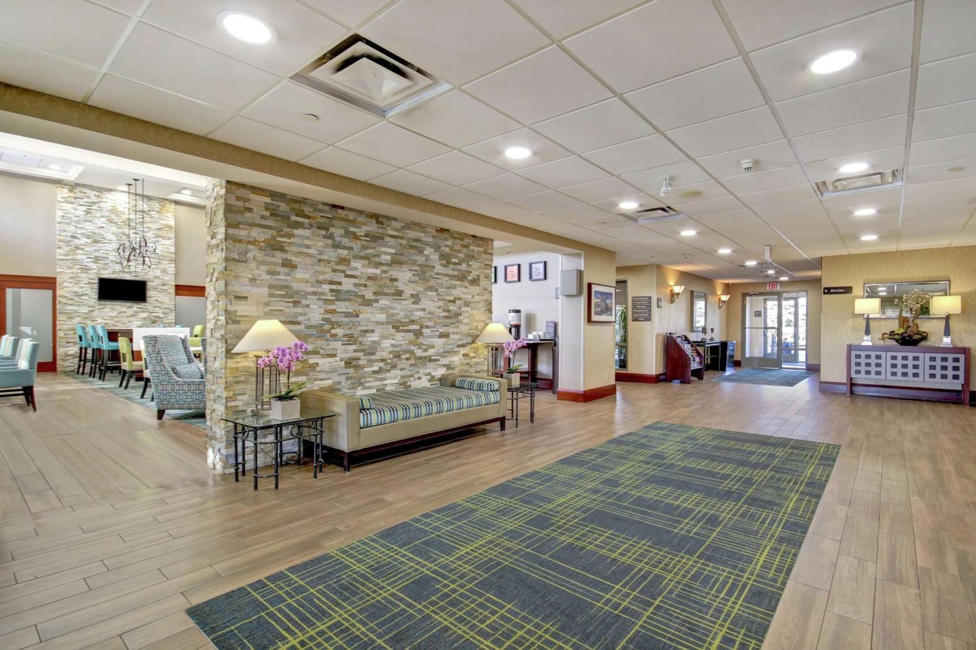 Hampton Inn & Suites Γκελφ Εξωτερικό φωτογραφία